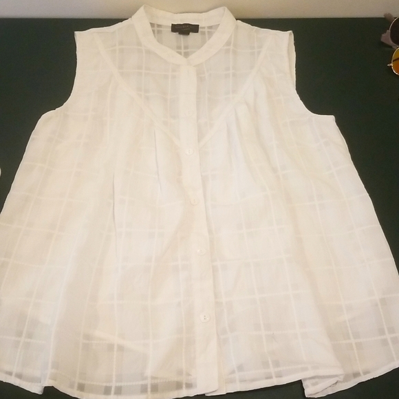 Current Air from Anthropologie button down sleeveless blouse - Picture 2 of 3